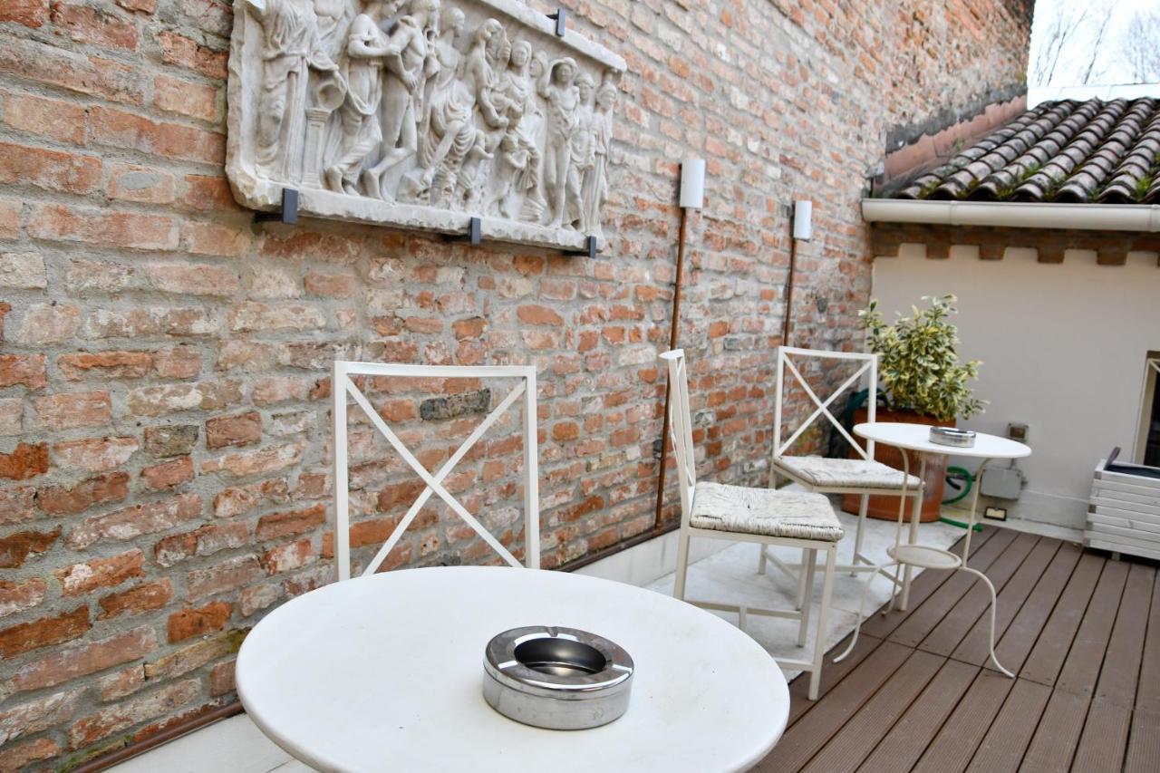 Avanguardia Art Club Ferrara Exteriör bild